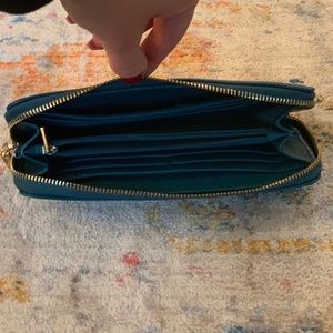 Chic Zip-Up Wallet